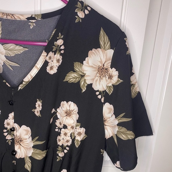 SHEIN Black Floral v neck button down maxi dress - Picture 3 of 7